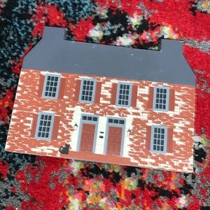 EUC The Cat's Meow 1986 John Belville House
